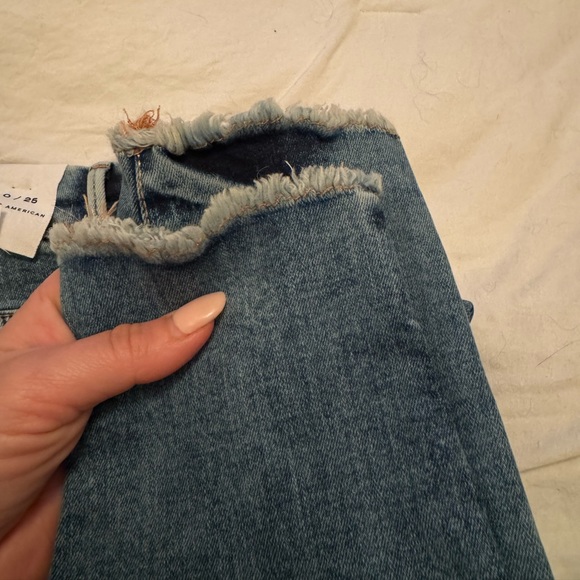 Good American Good Waist Crop Jeans - Picture 5 of 12